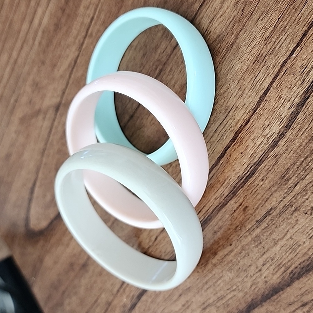 Fashion jewelry bracelets